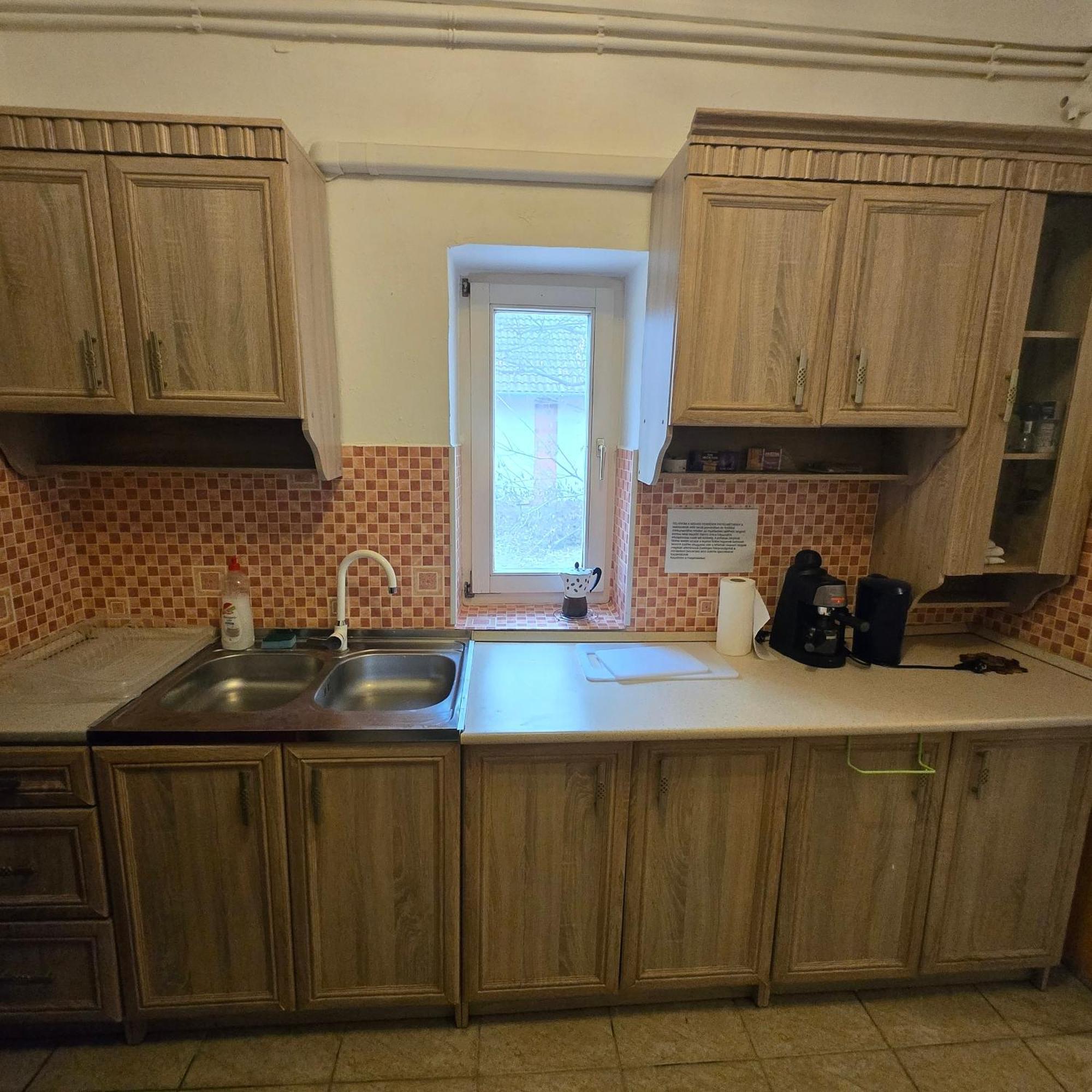 Orsi Apartman / Vendeghaz 凯奇凯梅特 外观 照片